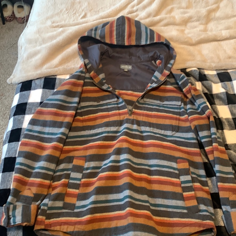 L.L Bean quarter zip. men Large. Brand new without tags